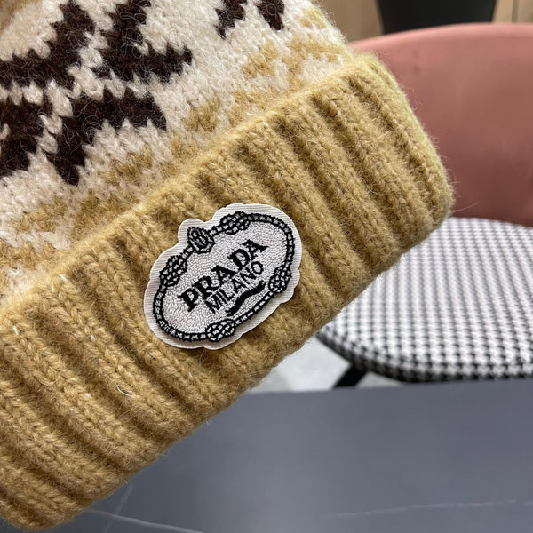PRA 25 CAPPELLO IN LANA JACQUARD FAIR ISLE LAVORATO A MAGLIA MARRONE 822425