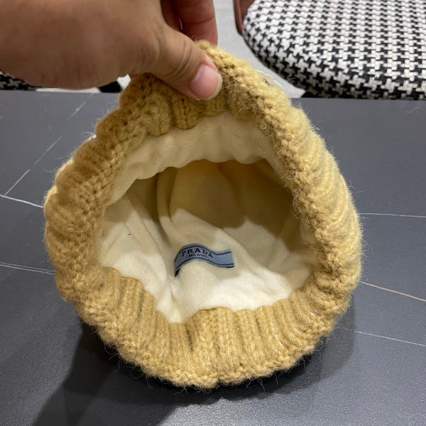 PRA 25 CAPPELLO IN LANA JACQUARD FAIR ISLE LAVORATO A MAGLIA MARRONE 822425