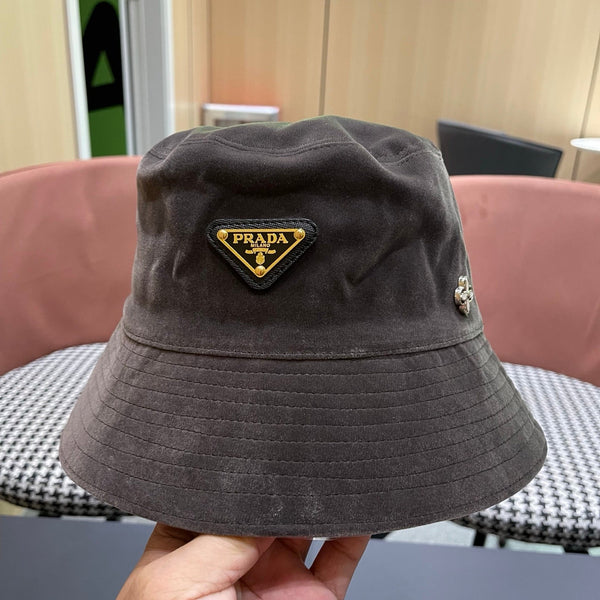 CAPPELLO DA PESCATORE PRA 25 IN CAMOSCIO GRIGIO SCURO 823474