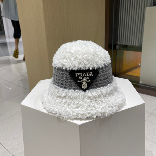 PRA 25 PLUSH KNITTED HAT GRAY AND WHITE 824814
