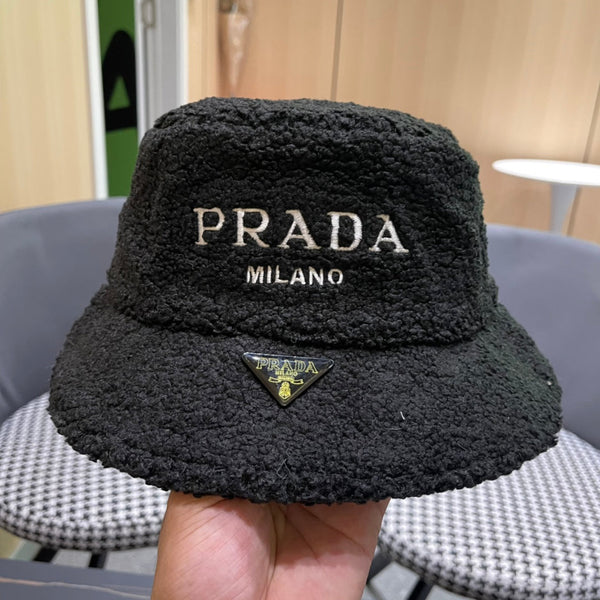 PRA 25 PLUSH FISHERMAN BLACK HAT 828318