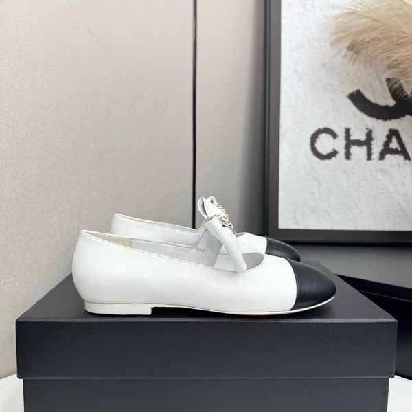 CC 25SS Chain Bow Mary Jane White Cowhide 490145