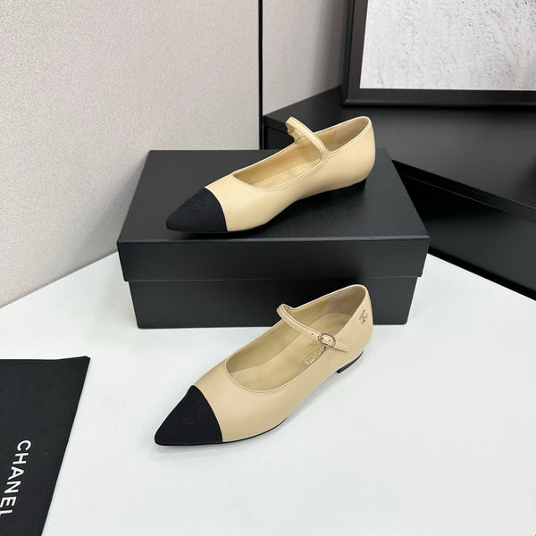 CC 25SS Pointed-Toe Mary Janes Beige Cowhide 490141