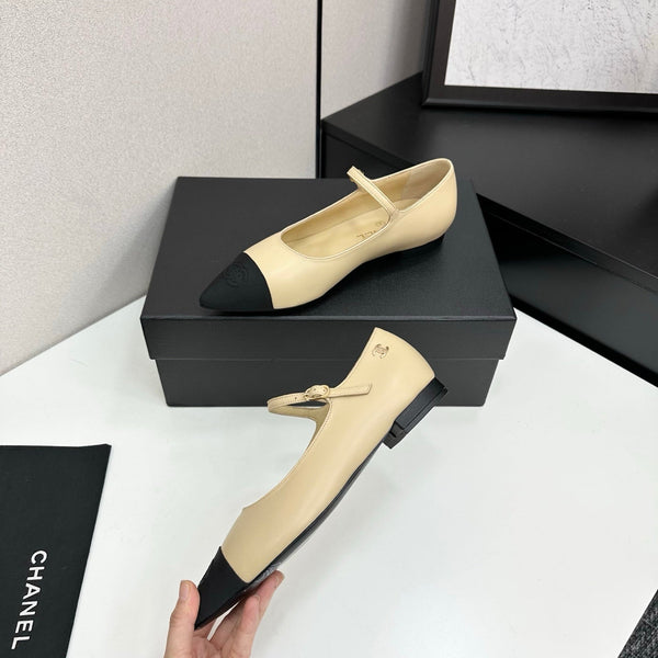 CC 25SS Pointed-Toe Mary Janes Beige Cowhide 490141