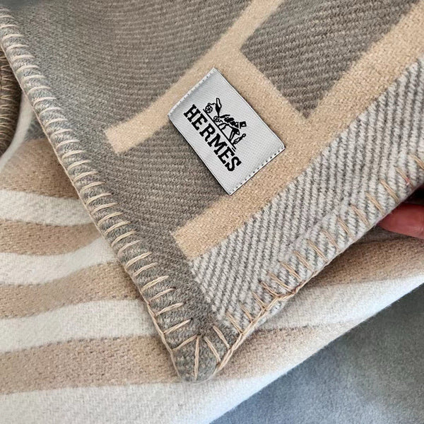 HM Ithaque Blanket 175cm Beige Gray Jacquard Wool and Cashmere