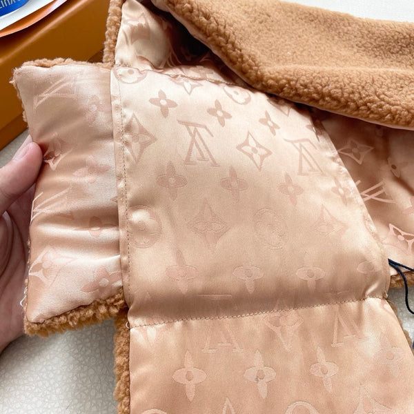LV Shearling Teddy Scarf 839753
