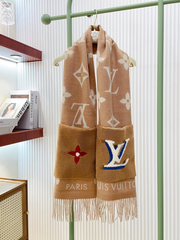 LV Brown and White Cashmere with Wool Pockets 839468