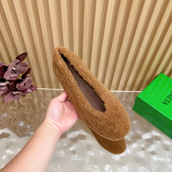 BV 25SS Shearling Ballerina in Brown Wool Sheepskin
