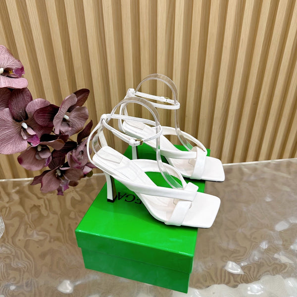BV 25SS Flat-Soled High-Heeled Ankle Strap Sandals White Shiny Calfskin