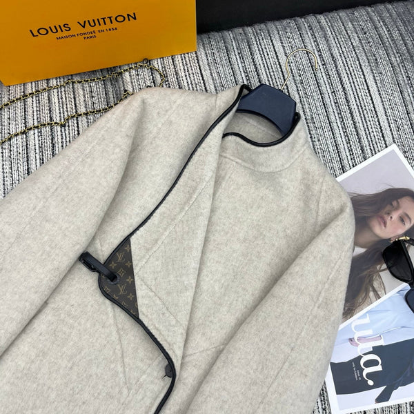 LV 25FW Double-Faced Wool Coat Jacket Lambskin Edge Light Gray 311700