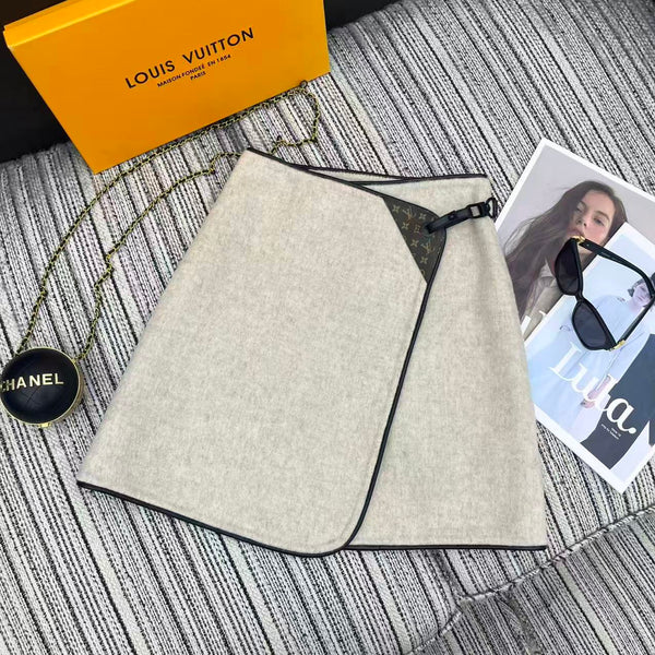 LV 25FW Double-Faced Wool Short Skirt Lambskin Edge Light Gray 311681