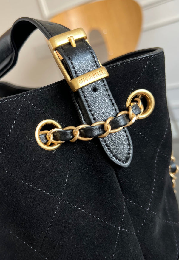 CC 25A Small Tote 36cm Black Suede Black Calfskin