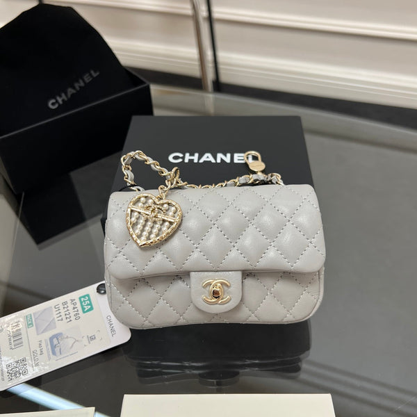 CC 25A Super Mini Bag 12.5cm Light Gray Lambskin