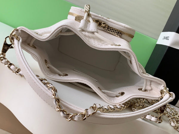 CC 22B Mini Chain 12.5cm Buckle Bag White Calfskin