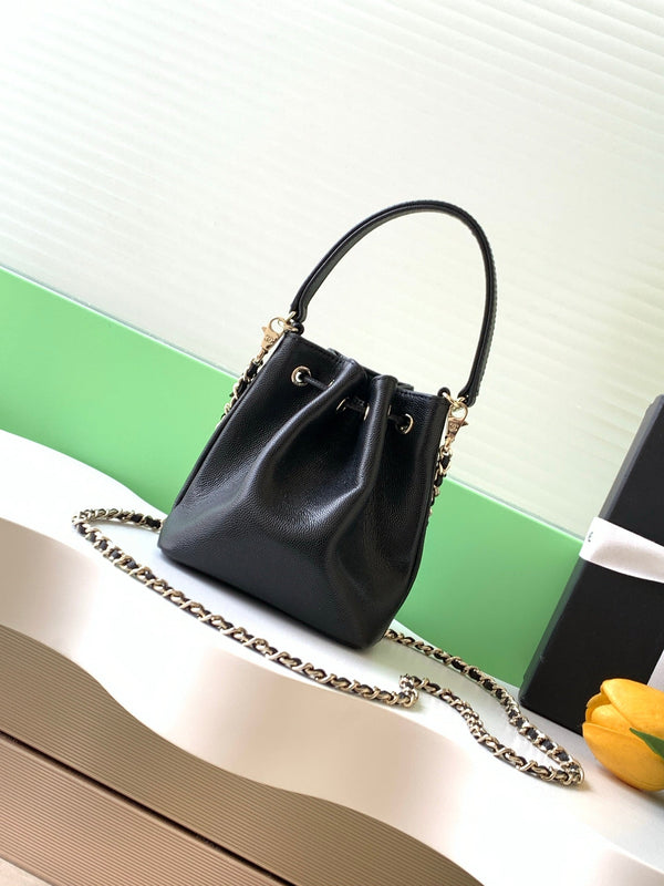 CC 22B Mini Chain 12.5cm Buckle Bag Black Calfskin