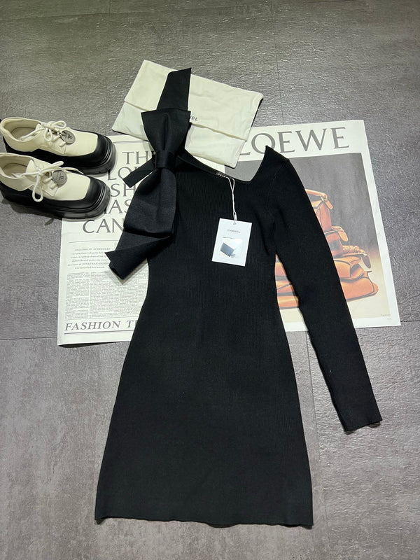 CC 25K Bow Series Off-Shoulder Dress Black Wool