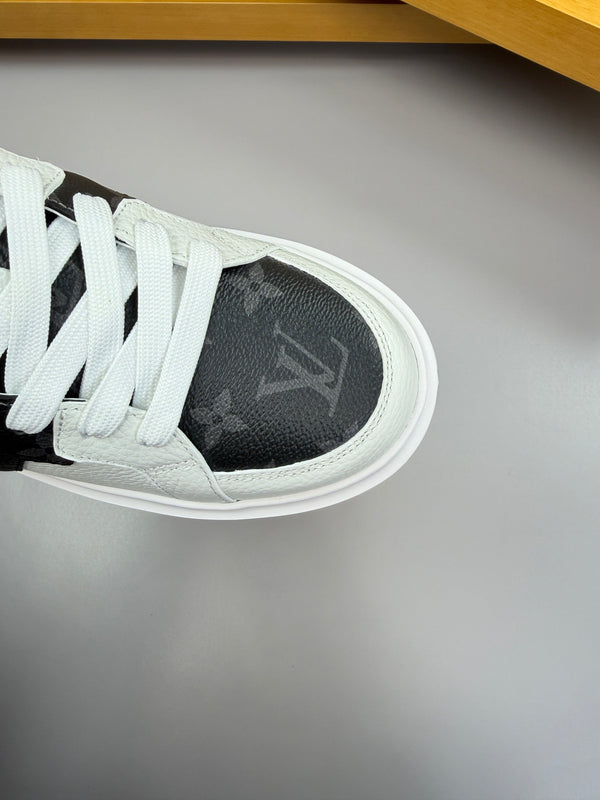 LV high-quality casual white black sneakers 194601