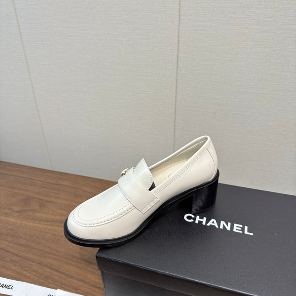 CC 25K Logo Button Loafers 35mm High Heel White Calfskin 517626