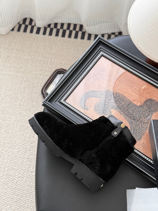 CC 25K Black Furry Ankle Boots 507928