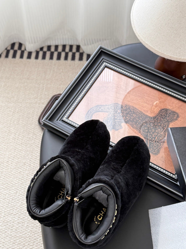 CC 25K Black Furry Ankle Boots 507928