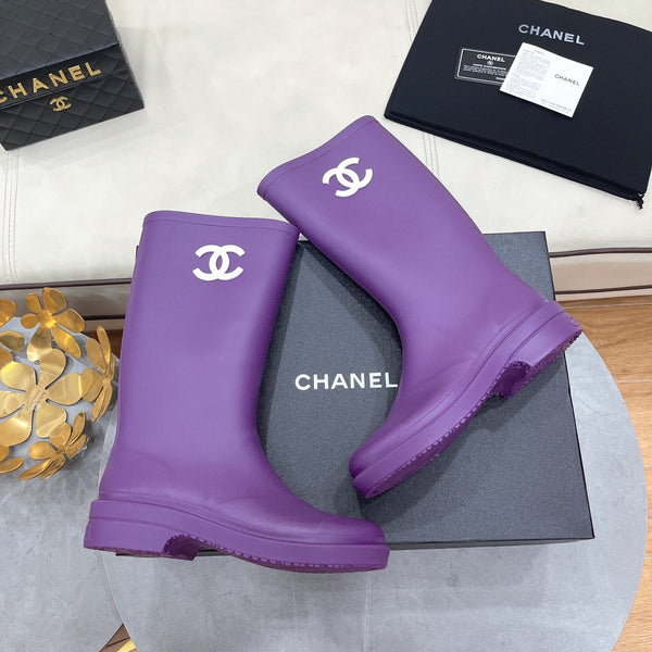 Bottes de pluie vintage Chanel 26 en peau de mouton violette 476070
