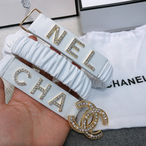 Ceinture élastique CC 30 mm, strass dorés, logo, cuir de vachette blanc 614214