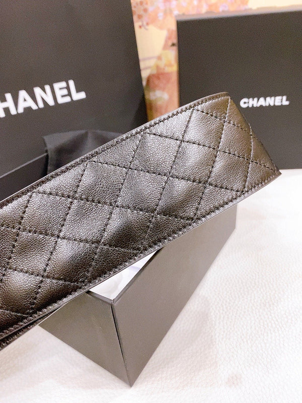 Boucle Chaîne CC Or 40mm Agneau Noir 196574