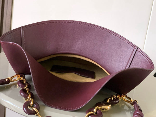 Sac à main Loewe Ola Medium 26 cm en cuir de veau bordeaux argenté 274222