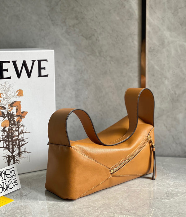 LOE Puzzle Hobo 29cm in Classic Brown Calfskin 274280
