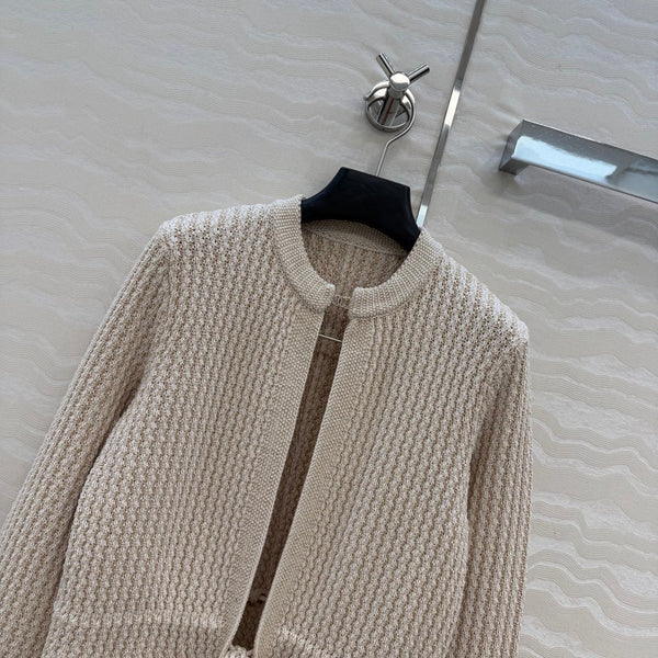 Cardigan en laine beige Chanel 26c, avec boucle en strass 333717