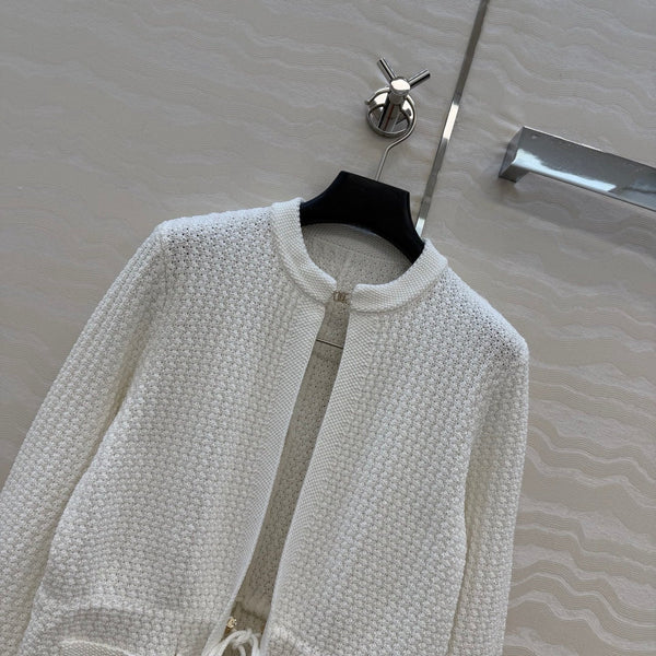 Chanel Gilet en laine blanc 26c avec boucle strass 333715