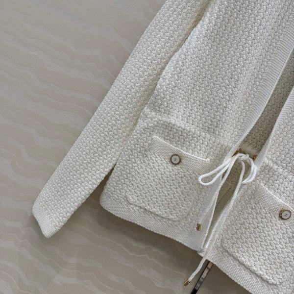 Chanel Gilet en laine blanc 26c avec boucle strass 333715