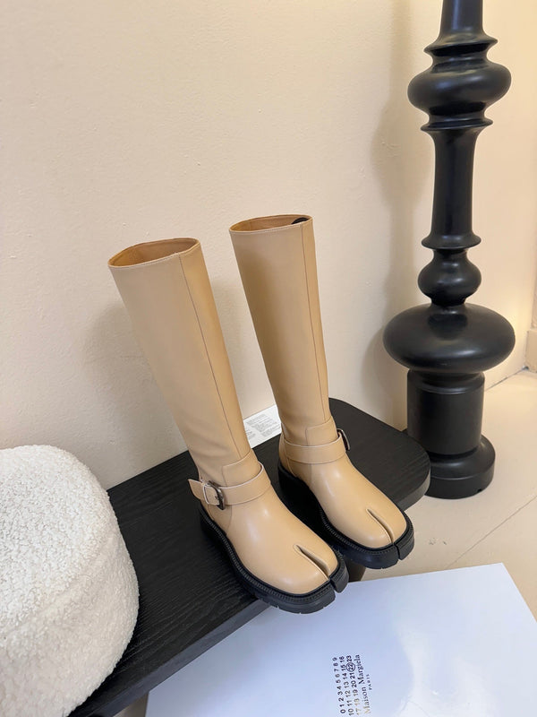 Maison Margiela 25AW Nouvelles Bottes Rider Tabi Beiges Peau de Mouton 580423