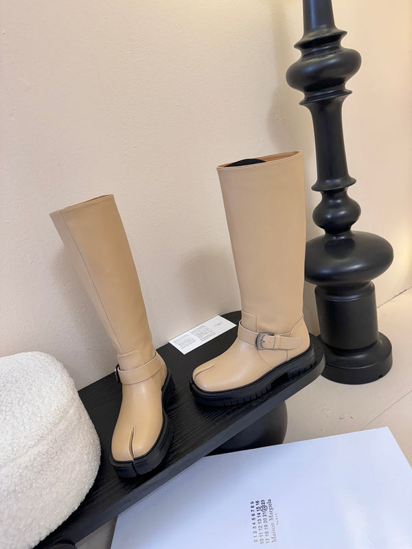 Maison Margiela 25AW Nouvelles Bottes Rider Tabi Beiges Peau de Mouton 580423
