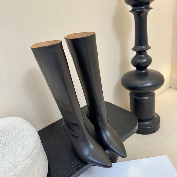 Bottes hautes pointues Maison Margiela marron en cuir de vachette 580446