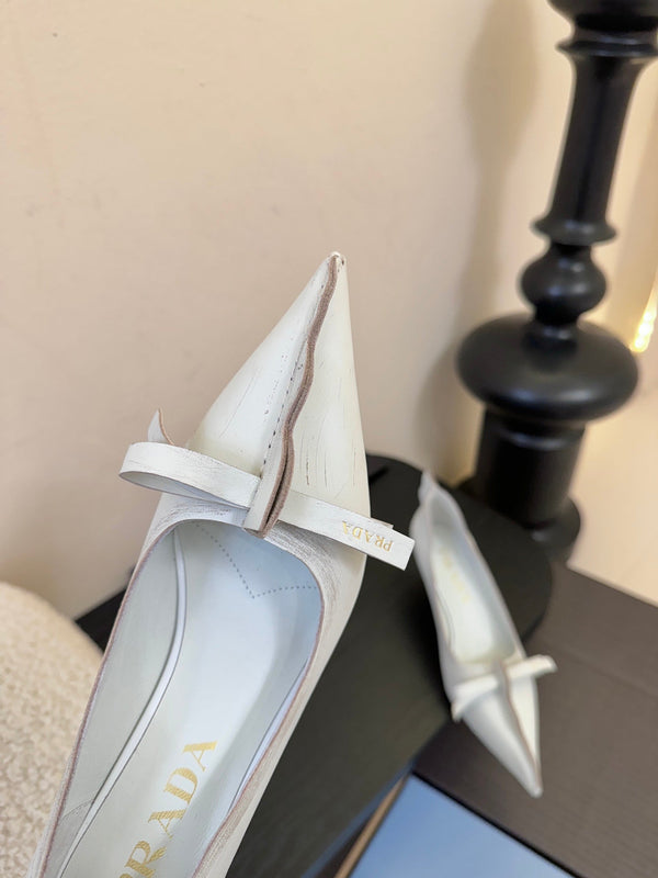 PRADA 25ss New Pointed-Toe Slim Heels White in Cowhide 580360