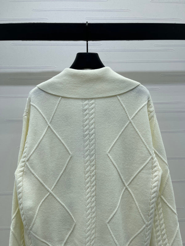 CHANEL CARDIGAN BLANC À MANCHES LONGUES ET MOTIF DIAMANT 26 335386