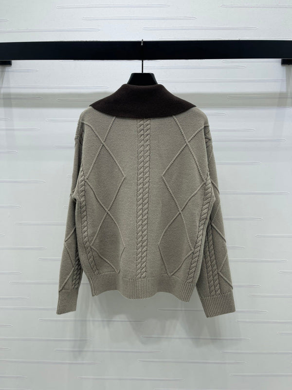 CHANEL CARDIGAN BRUN À MANCHES LONGUES ET MOTIF LOSANGES 335385