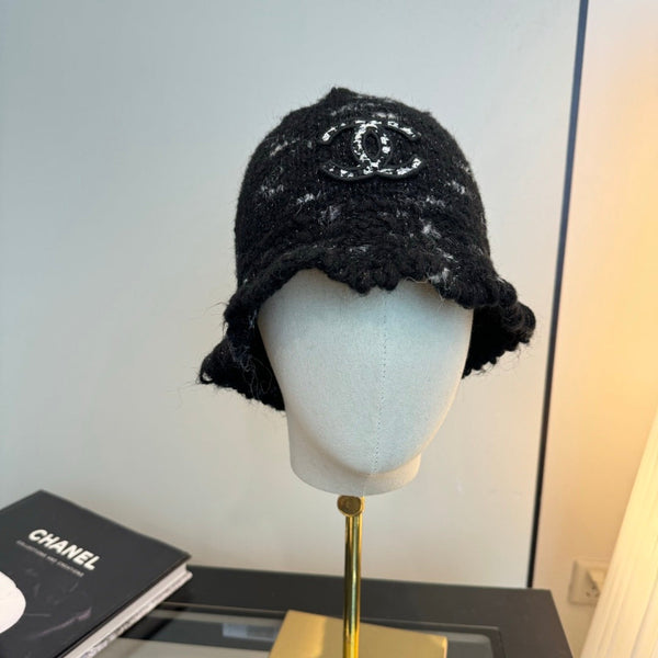 Chanel Bob tricoté noir en fibre 980145