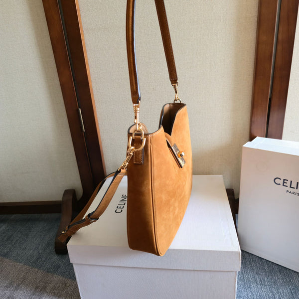 Sac Celine New Camille 16 souple marron en cuir de veau 276174