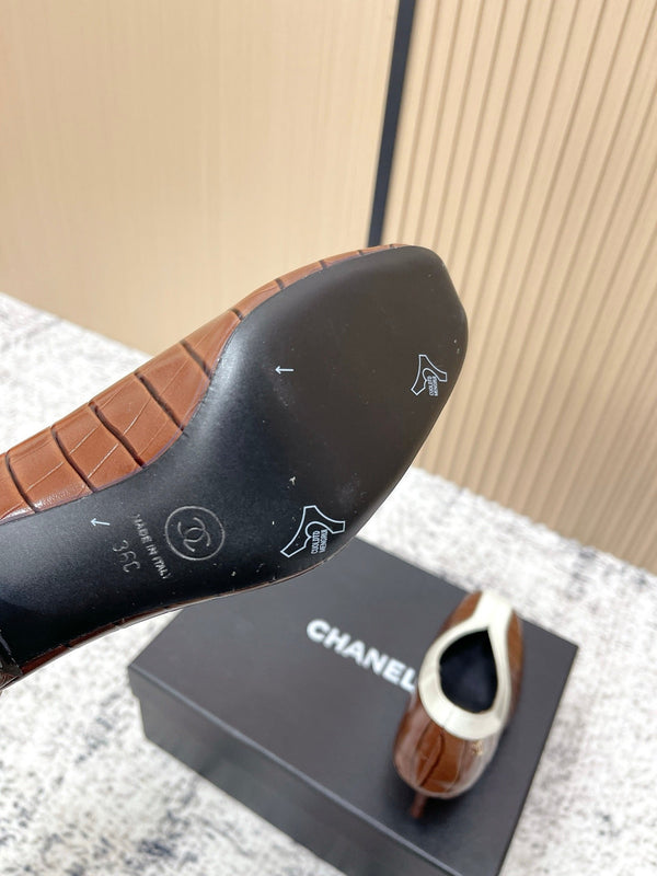 Chanel 26 Closed-Toe Slingback Brown in Cowhide 591407