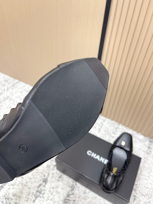 Chanel 26 Ballerines Noires à Volants en Agneau 591373