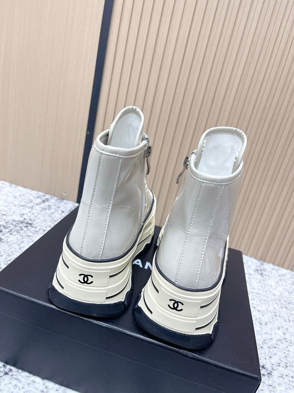 Baskets montantes décontractées Chanel à plateforme bleu clair en cuir de vachette 591370
