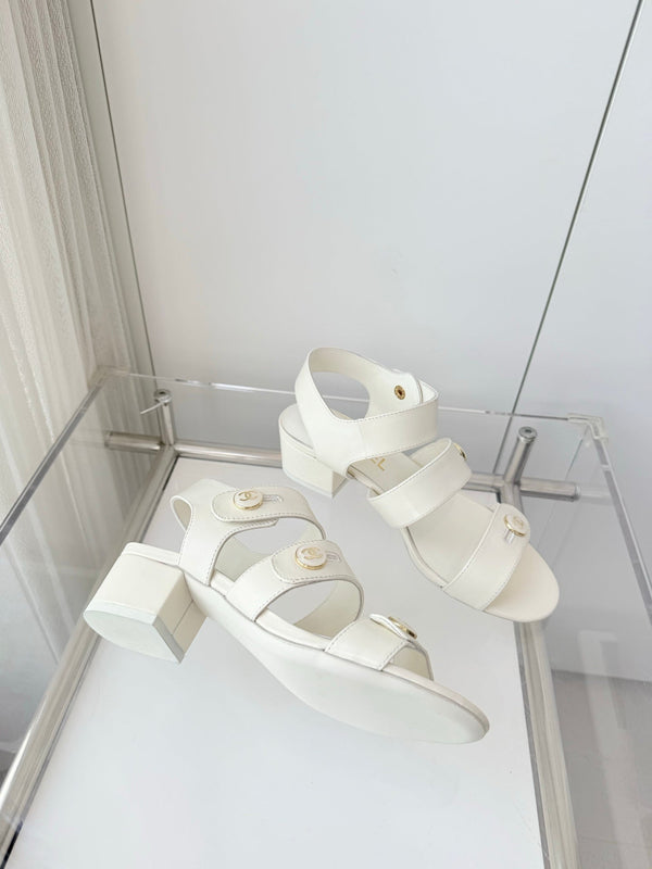 Chanel 26 Turnlock 40 White Sandal Heels in Lambskin 597402