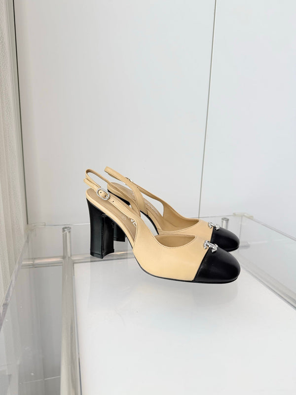 Chanel 26 High Heels Beige Black 90 in Lambskin 597385