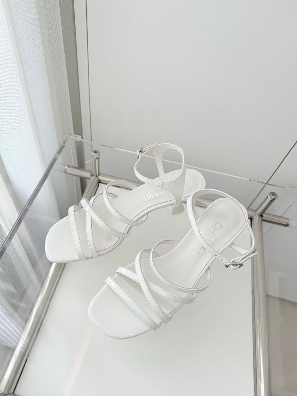 Chanel Croisière 26 Sandales 70mm en Agneau Blanc 597358