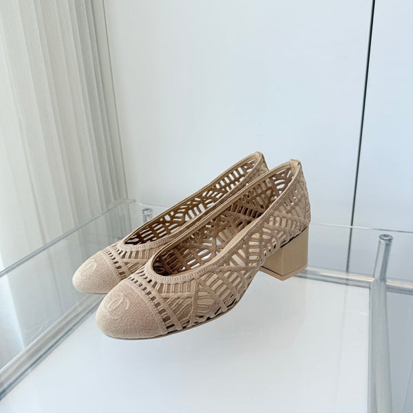 Chanel 26 Ladies 50 Ballet Flats Taupe in Fabric 597339