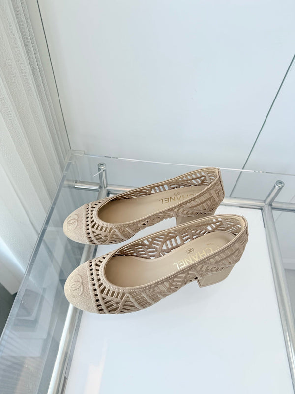 Chanel 26 Ladies 50 Ballet Flats Taupe in Fabric 597339