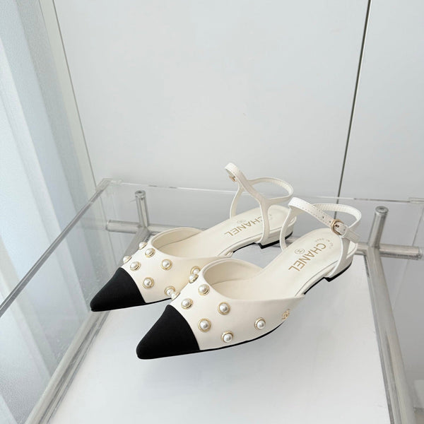 CC 26 Escarpins Slingback à bout perle blancs en agneau 597325
