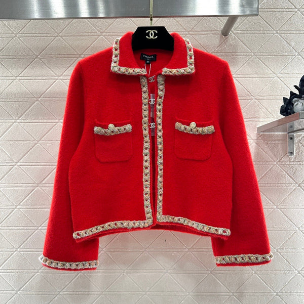 Cardigan en maille Chanel 25 à liseré contrastant rouge en laine 801436